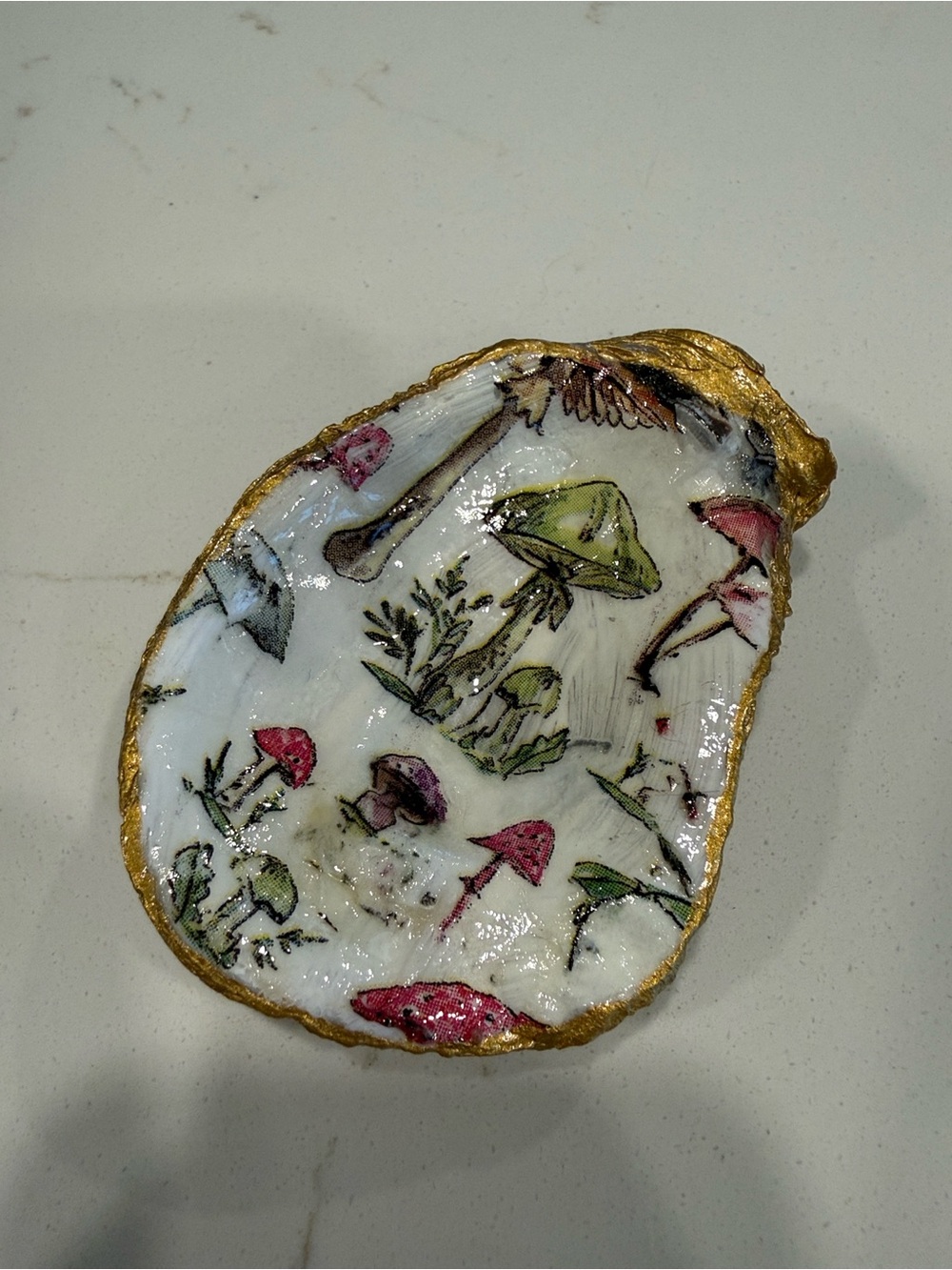 Handmade Oyster Shell Dish with Mushroom Motif - Picture 2 of 4